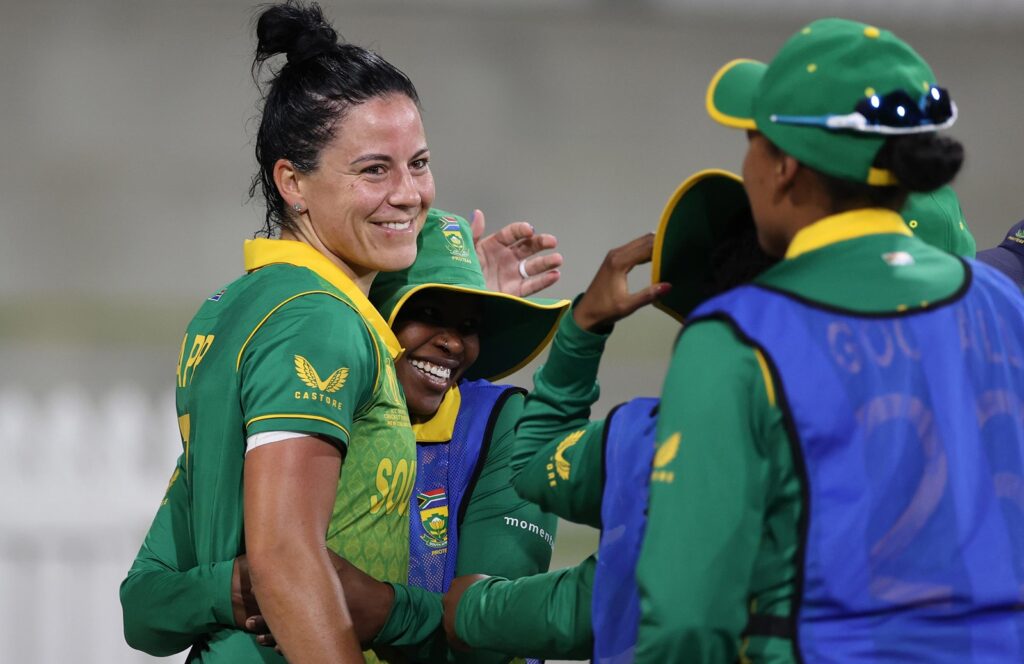 Marizanne Kapp And Proteas Women Celebrate Victory Over England: Image Source - Getty